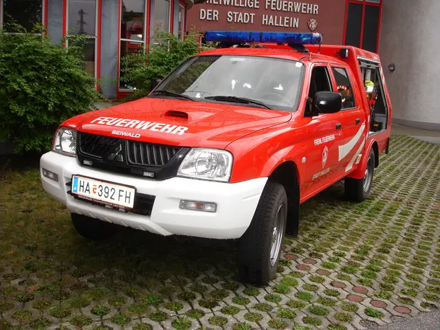 Auch das Garagenfahrzeug der Feuerwehr kann besichtigt werden. | Foto: Josef Wind