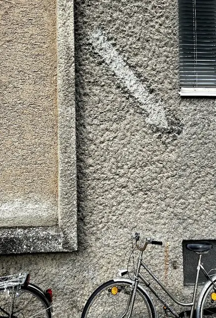 Relikte aus einer unheilvollen Zeit. | Foto: Riccabona