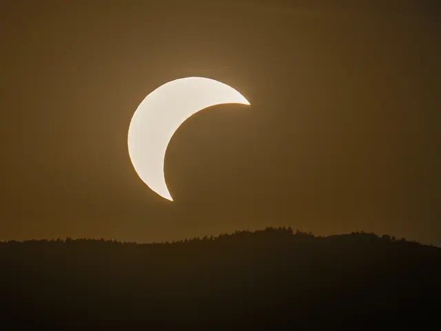 Partielle Sonnenfinsternis über dem Ostrong aufgenommen von einer Anhöhe nördlich von Pielach | Foto: Herbert Ziehaus