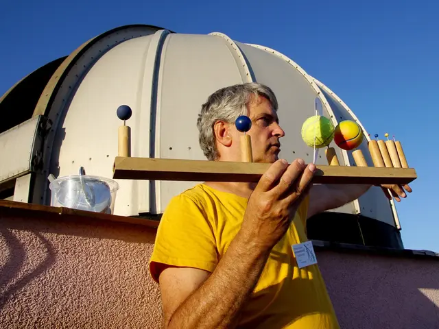 Fritz Amtmann und "seine" Planeten | Foto: Sternwarte Traiskirchen