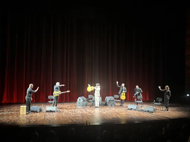 Das Daniel Casares Flamenco Sextett verabschiedete sich unter großem Applaus vom Publikum im Festspielhaus in Erl. | Foto: Martina Obertimpfler 