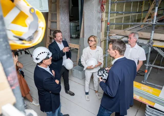 Baustelle statt Plenarsaal: Der NÖ Landtagssaal wird umfassend modernisiert und soll im September 2027 wieder bezogen werden. | Foto: NLK Khittl
