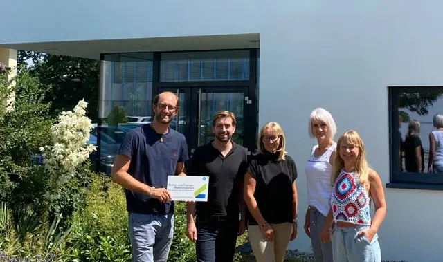 KEM-Manager Fabian Caesar Wenger und Gemini-Gründer Florian Reininger mit Andrea Rödig, Petra Wagner und Petra Höllbacher vom Bezirksabfallverband Braunau. | Foto: KEM Mattigtal