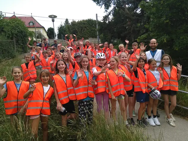Sicherheit am Schulweg: Die Radlobby hat an vier Volksschulen ein kostenloses Vorbereitungstraining für die praktische Radfahrprüfung gemacht. | Foto: Radlobby Klosterneuburg