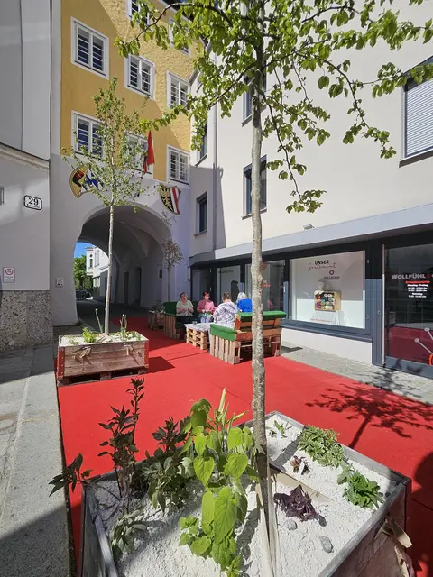So sieht der Pop-Up-Garten aus, der durch die Stadt Ried "tourt". | Foto: Stadtmarketing Ried