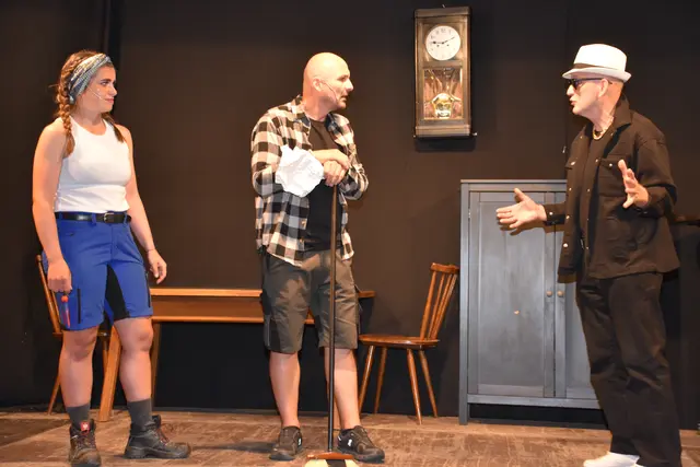 Die Besucherinnen und Besucher werden bei den Dimbacher Festspielen zu eindrucksvollen Szenen der Theatergeschichte entführt.  | Foto: Robert Zinterhof