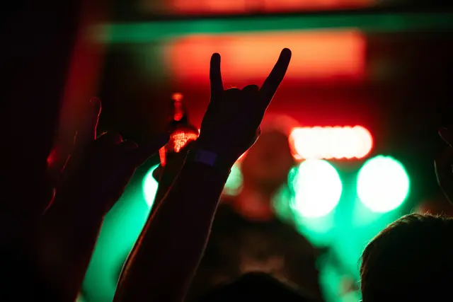 Selbst Metal-Klänge von Metallica werden gespielt. | Foto:  Peter Trones/Unsplash