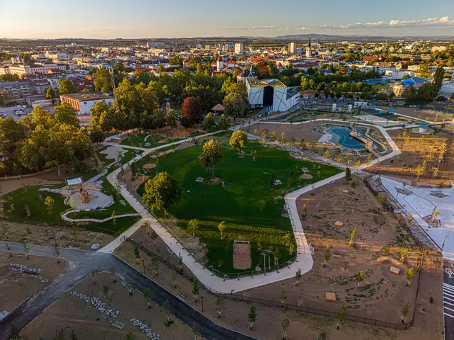 Nach knapp einem Jahr Bauzeit ist der Großteil des neuen Volksgartens bereits fertig. | Foto: Stadt Wels