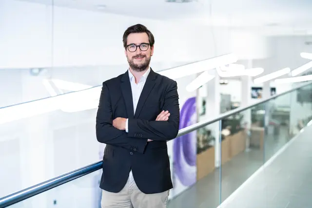 Alexander Hosner, Versicherungsexperte bei der Arbeiterkammer Niederösterreich, gibt Tipps zum besten Schutz im Lebenszyklus. | Foto: Hosner