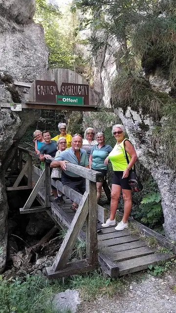 Einige Teilnehmer legten auf dem Rückweg noch einen Abstecher zur Falkenschlucht ein.