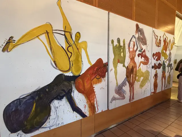 Unverkennbar im Strich: Die Sonderausstellung im Greith Haus gibt einen umfassenden Einblick in das künstlerische Schaffen von Gerald Brettschuh. | Foto: MeinBezirk/W. Fischer