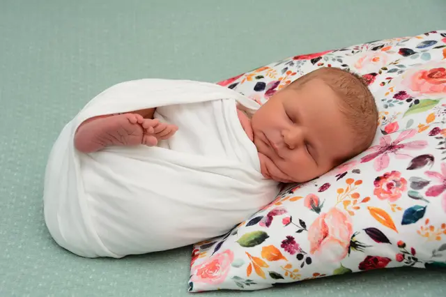 Name: Emma Marie
Geburtsdatum: 27.07.2026
Gewicht: 3.520 g
Größe: 53 cm
Eltern: Sarah und Manuel Großmann aus Eisenerz | Foto: Babysmile