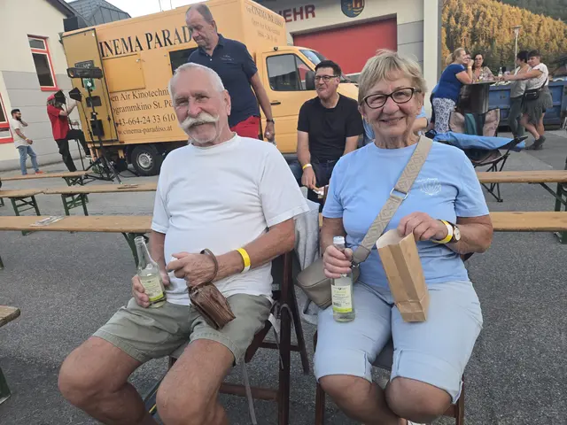 Aus dem Traisengraben kamen Dieter Hartwieg und Julia Breitner zum Sommerkino nach Türnitz. | Foto: Julia Steyrer