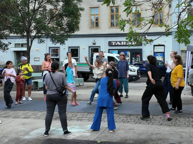 Am Volkertplatz finden von Freitag, 21. August, bis Mittwoch, 9. September, sechs kostenlose Workshops des Projekts "Begegnung durch Bewegung" statt.   | Foto: Civil Action Network