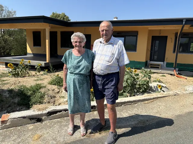 Die Großeltern Margarete und Johann Kappel sind seit 63 Jahren verheiratet. Demnächst beziehen sie ihr neues Zuhause in Schmiedrait.  | Foto: Elisabeth Kloiber/MeinBezirk