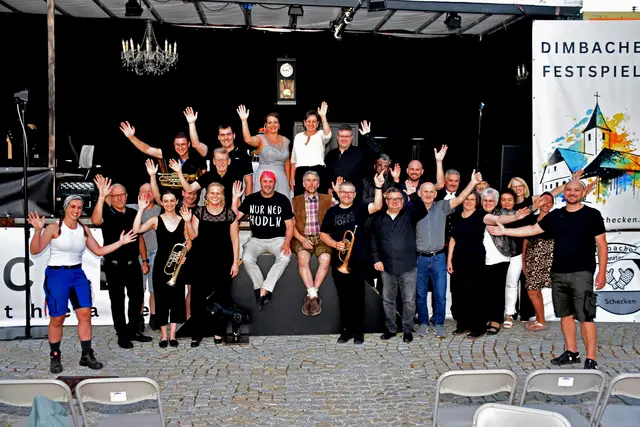 Die Besucherinnen und Besucher werden bei den Dimbacher Festspielen zu eindrucksvollen Szenen der Theatergeschichte entführt.  | Foto: Robert Zinterhof
