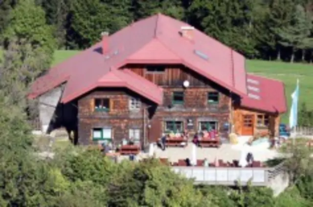 Kaiserkogel- Hütte sucht ab Dezember 2026 neue Pächter. | Foto: Erich Enzenberger | Luftbild-Archiv