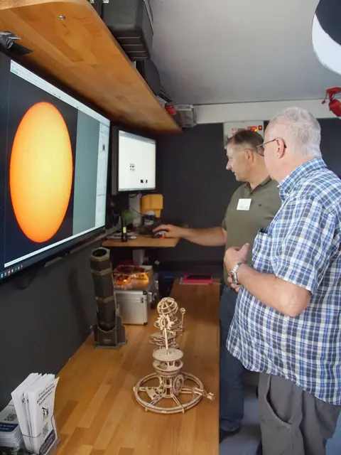 Übertragung der totalen Sonnenfinsternis aus Spanien im Livestream. | Foto: Sternwarte Traiskirchen