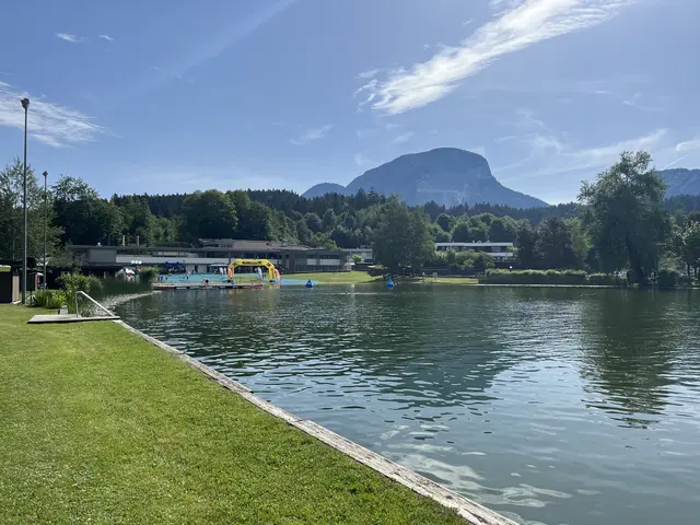 Der Sommer setzt auch den Gewässern zu – dennoch hatten alle Badegewässer im Bezirk ausgezeichnete oder gute Wasserqualität.  | Foto: Barbara Fluckinger