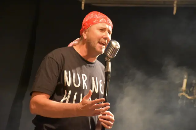 Die Besucherinnen und Besucher werden bei den Dimbacher Festspielen zu eindrucksvollen Szenen der Theatergeschichte entführt.  | Foto: Robert Zinterhof