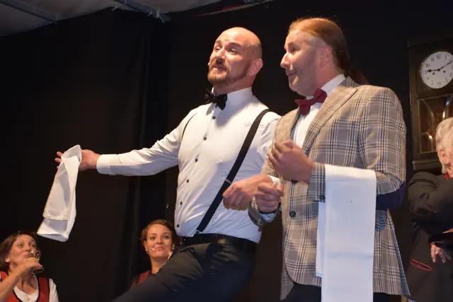 Die Besucherinnen und Besucher werden bei den Dimbacher Festspielen zu eindrucksvollen Szenen der Theatergeschichte entführt.  | Foto: Robert Zinterhof