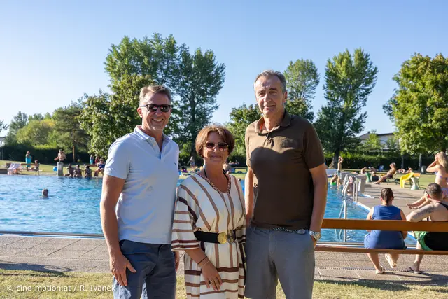 Besuch aus Velm: GR Michael Sippel, Elvira Hoch, GR Alfred Hoch (vlrn). | Foto: cine-motion.at / R. Ivanek