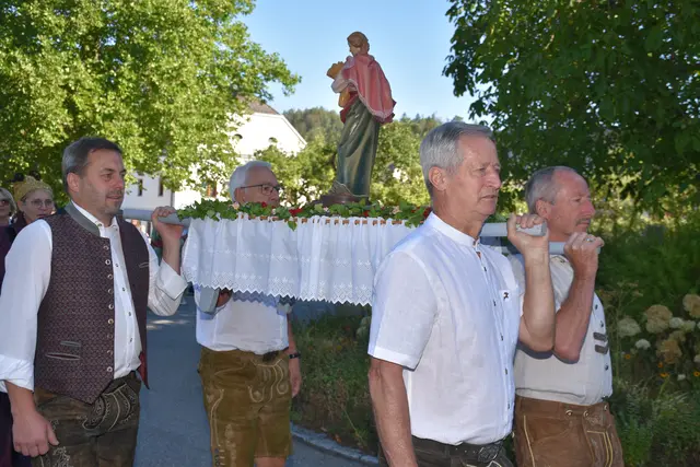 50 Jahre Goldhauben- und Kopftuchgruppe wurde in Waldhausen im Strudengau groß gefeiert. | Foto: Robert Zinterhof