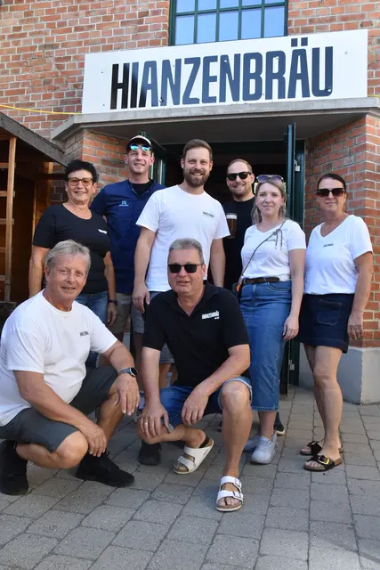Dominik Kainz und sein Team luden zum Bierheurigen im Hianzenbräu. | Foto: MeinBezirk/Michael Strini