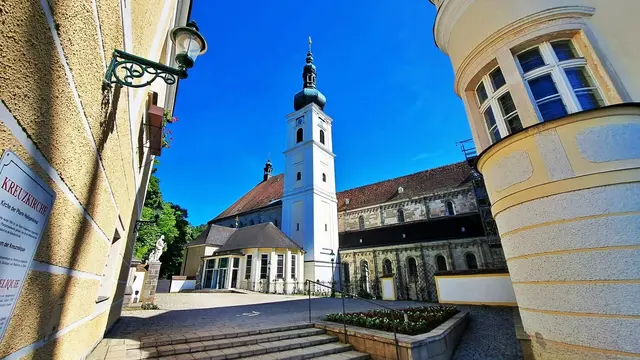 Die Kreuzkirche - mit der Kreuzreliquie sozusagen das Herzstück des Stifts | Foto: © Silvia Plischek