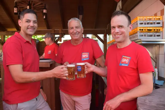 Gelungener Frühschoppen: Stadtrat Christian Dax, Vizebürgermeister Michael Leitgeb und Stadtrat Marc Seper | Foto: MeinBezirk/Michael Strini