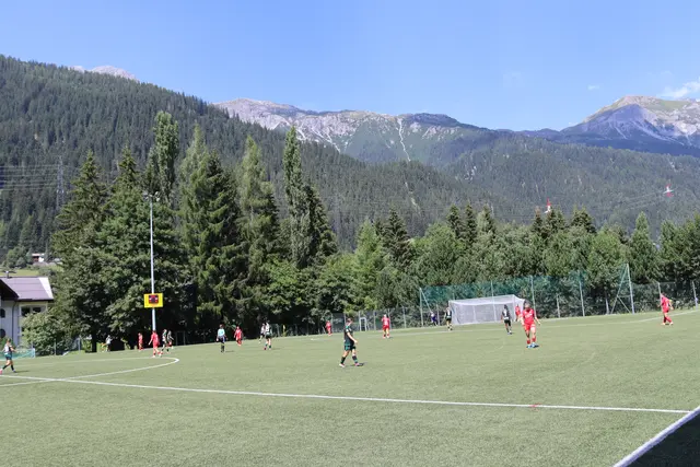 Das Spiel der FC Wacker Innsbruck Damen gegen die Rot-Weiß-Rankweil-Damen.   | Foto: Elisabeth Zangerl