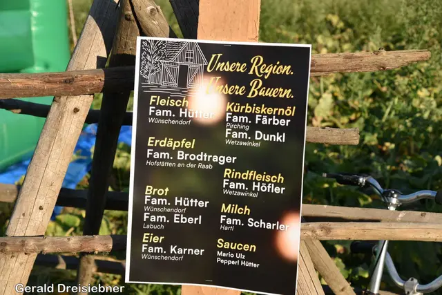 Die Produkte von den Erzeugern.   | Foto: Gerald Dreisieber