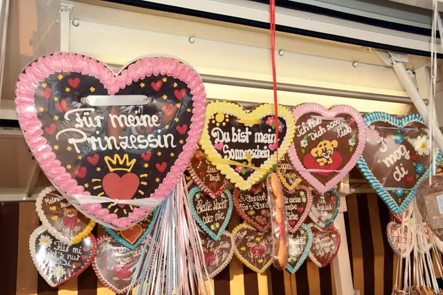 Ein Lebkuchenherz darf nicht fehlen ...