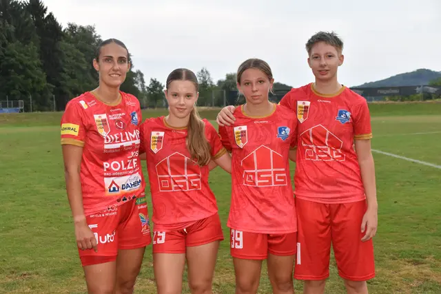 Die Torschützinnen beim 6:0 - Hanna Graf, Lea-Marie Wagner, Hanna Wusits und Celina Pürrer | Foto: MeinBezirk/Michael Strini