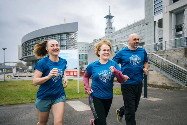 Frauen-Landesrätin Christiane Teschl-Hofmeister lädt alle Sportbegeisterten ein. „Egal ob jung oder alt, ob Anfängerin, Hobbysportlerin, Profiläuferin oder Nordic Walkerin – jede ist willkommen.“ | Foto: NLK Pfeffer