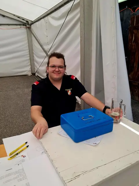 Lukas Püribauer war für die Kassa zuständig. | Foto: Binder