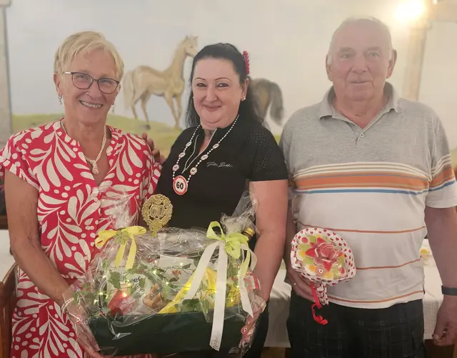 Inge Kapeller, Jubilarin Beate Fasching und Emmerich Amböck | Foto: PV Vitis
