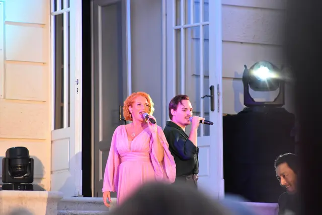 Mamma Mia! Medley mit Maya Hakvoort und Moritz Mausser. | Foto: Mirjam Preineder