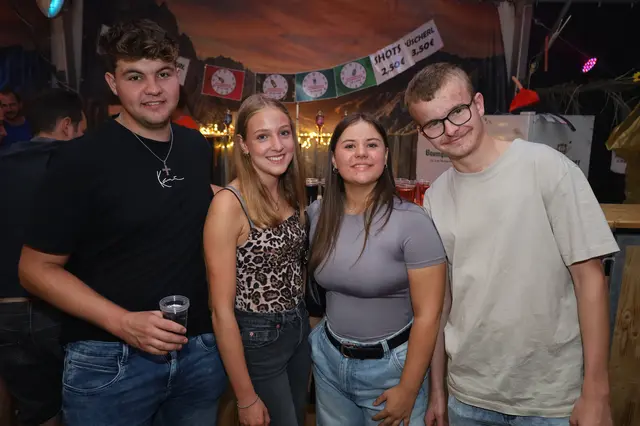 Elias, Emely, Leonie und Lukas hatten einen perfekten Partyabend. | Foto: Markus Bäumler/zema-medien.de
