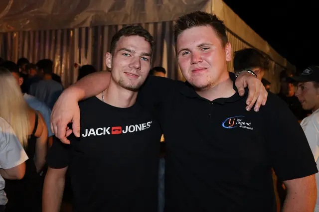 Tobias und Hannes von der Landjugend Altschwendt. | Foto: Markus Bäumler/zema-medien.de