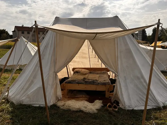 Sol lebt man auch im Mittelalter-Stil gut: Die Vereine lagerten in ihren Zelten in Sipbachzell. | Foto: MeinBezirk