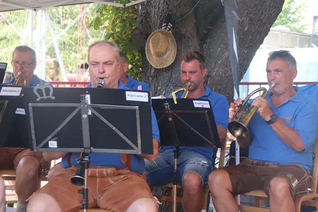     Musik und gute Stimmung bis in den Abend. | Foto: Alejandra Ortiz