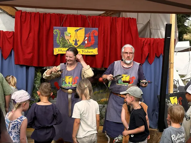 Bei den kleinen Gästen sorgte mitunter das Puppentheater für große Augen und Freude. | Foto: MeinBezirk