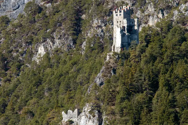 04_IMG_2856: Burg Schrofenstein | Foto: © by Ing. Günter Kramarcsik