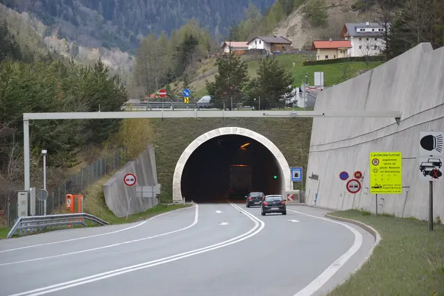 Im Oktober wird der Landecker Tunnel für acht Wochen gesperrt. | Foto: Marion Prieler