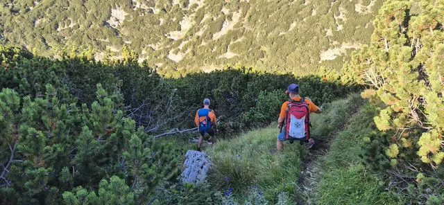 Der Einsatz der sieben Bergretter konnte laut Bergrettung Salzburg erst um 20.30 Uhr beendet werden. | Foto: Bergrettung Grödig   