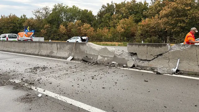 Mehrere Einsatzorganisationen waren an den beiden Unfallstellen auf der A1 bei Loosdorf gefordert. | Foto: DOKU-NÖ