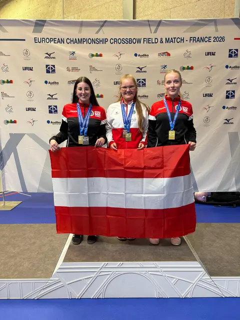 Medaillen-Hamsterinnen: Sarah Praxmarer (li.) und Julia Hirner (re.), beide von der SG Münster und Zoe Zass von der SG Söll (mi.). | Foto: SG Münster