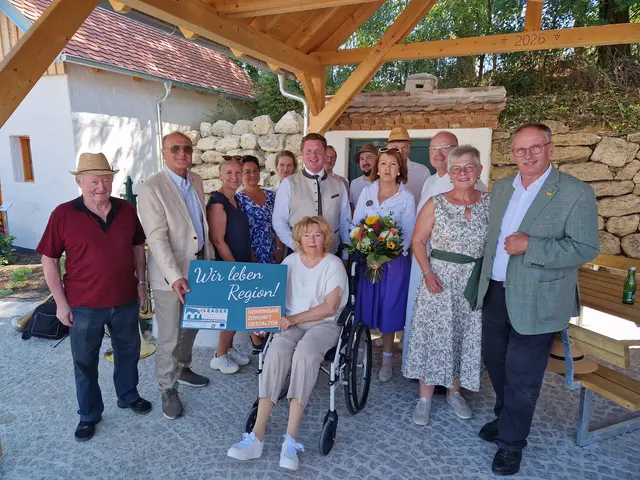 Josef Goll, Peter Steinbach, Renate Mihle, Petra Thürr, Eva Köllner, Anita Windhager, Martin Eckl, Reinhard Böck, Michael Böck, Ilse Gritsch, Franz Gritsch, P. Augustinus Andre, Maria Kappe, Richard Hogl | Foto: Richard Hogl