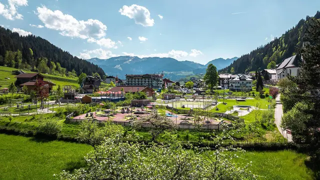 Action und Abenteuer für die ganze Familie: Im Familienpark Drachental warten Coaster, Crawlerparcours und viele weitere Attraktionen auf die Besucherinnen und Besucher. | Foto: Wildschönau Tourismus